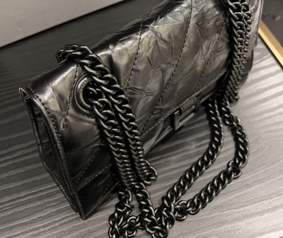 B Hourglass Bag