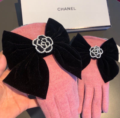 C   Big Bow Fashion Gloves