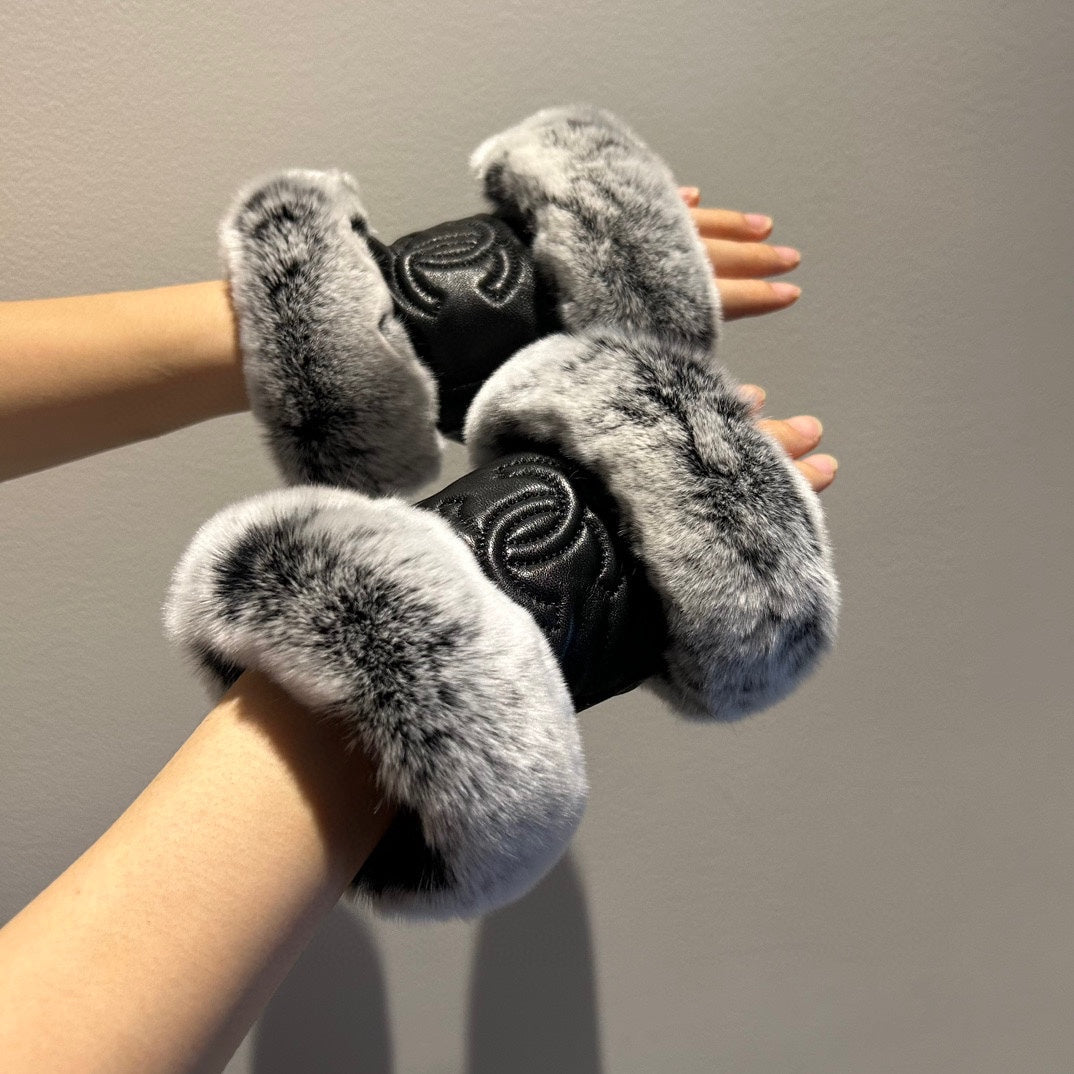 C   Fashion Gloves