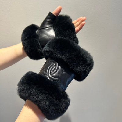 C   Fashion Gloves