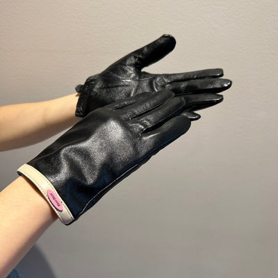 M   Fashion Gloves