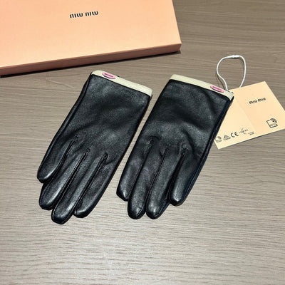 M   Fashion Gloves