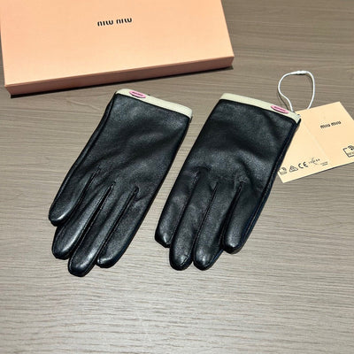 M   Fashion Gloves