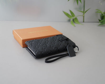 LOU* cowhide wallet