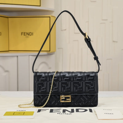 FEN* BAGUETTE chain shoulder bag