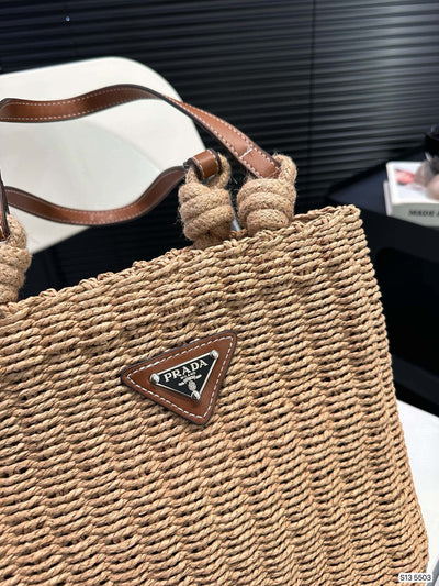 PRA* woven shopping bag