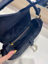 D   velvet saddle bag