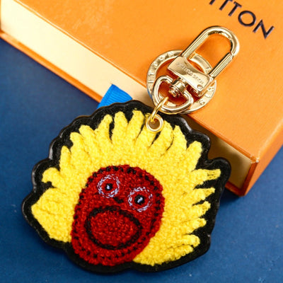 L  new creative keychain