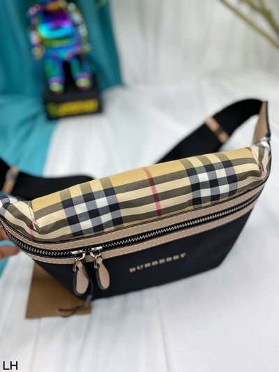 B   new plaid chest bag