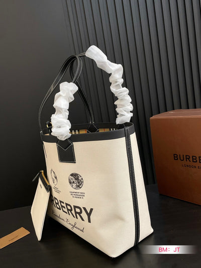 B new shopping bag