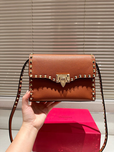 V24 new crossbody rivet bag