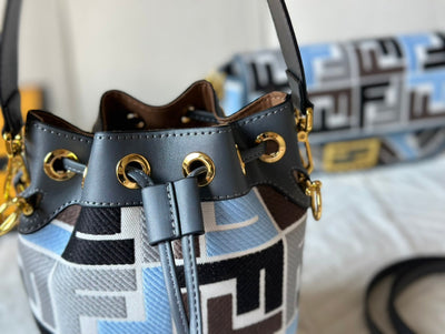 Long shoulder strap, hardware F bucket bag