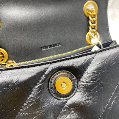 Saga’s new B avant-garde bag