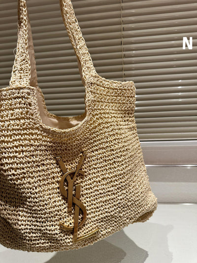 Straw bag Y casually matched