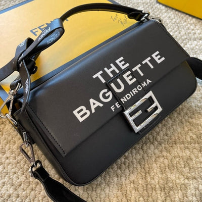 Joint style baguette bag