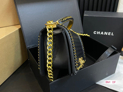 Handle Folding CH Gift Box Bag