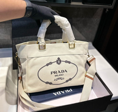 Arty Prada Beach Bag07