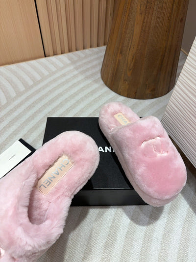 Autumn and winter thick-soled wool slippers, Chanel new VIP1:1