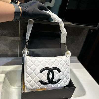 White Hobo Bag Chanel Diamond