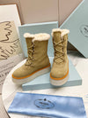 Furry boots Prada VIP1:1