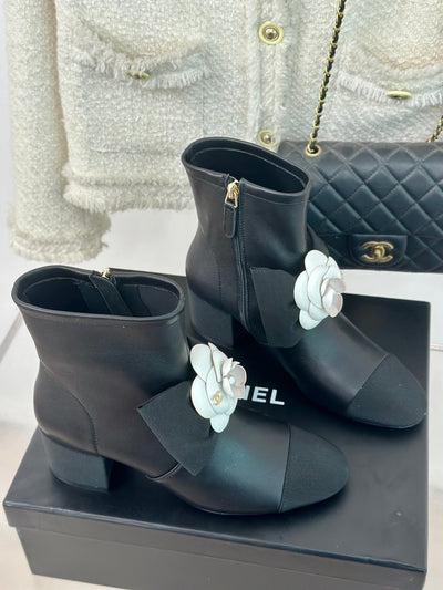 CHANE**2025 Autumn and Winter New VIP1:1 Camellia Bowknot Boots