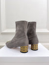 Dior 2025 autumn and winter new VIP1:1 metal rattan check cylindrical heel stretch velvet boots