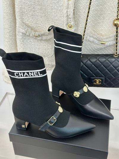 Chan***2025 Autumn and Winter New VIP1:1 Metal Double C Pointed Thick Heel Short Boots